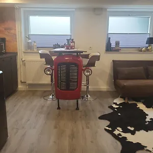 Bühl, Zentral Und Ruhig, Soutterain Apartment
